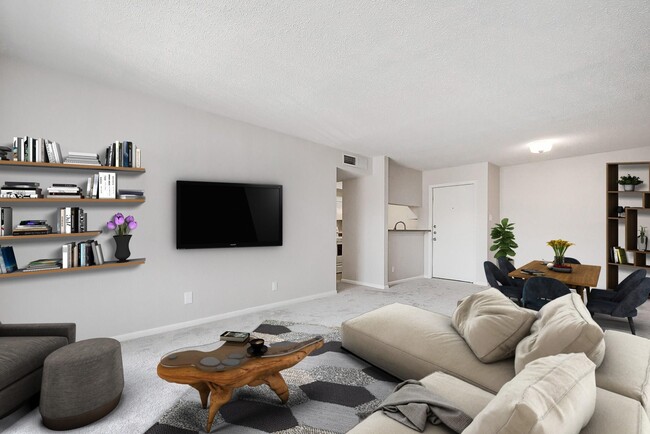 Building Photo - 10110 Forum W Dr Unit 128