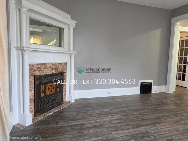 Photo - 213 Chestnut Ave NE