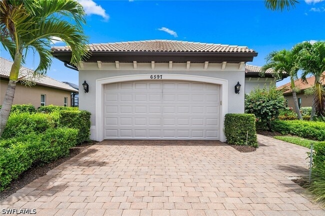 Building Photo - 6597 Caldecott Dr