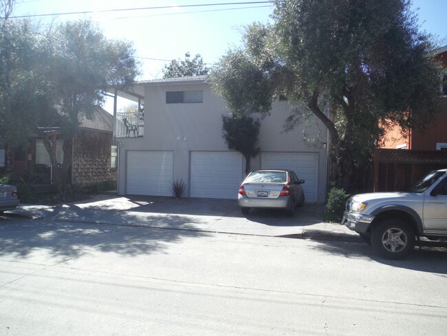 Photo - 127 Pearl St Unit 2