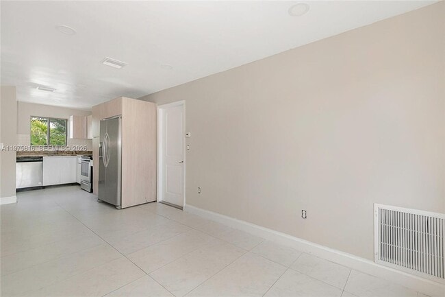 Photo - 813 NW 3rd Ave