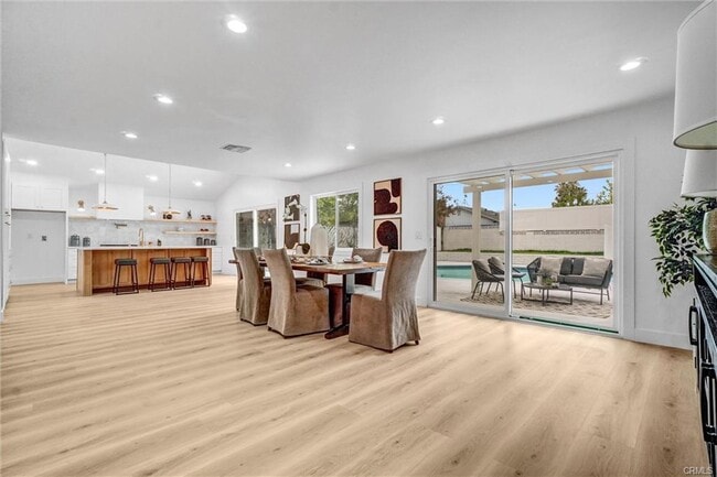 Photo - 2842 E Virginia Ave