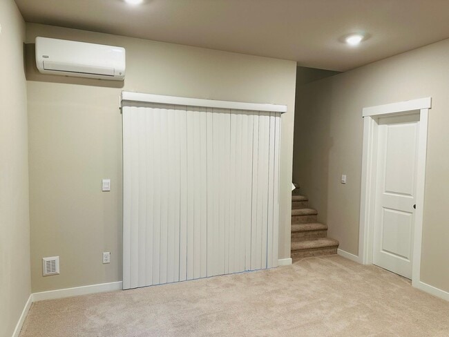 Photo - Newer 3-Story 3 Bedroom DR Horton Home in Lake Stickney/Everett - SHORT TERM LEASE OFFER