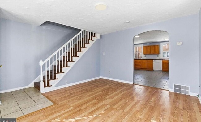 Photo - 6266 Marsden St Unit A