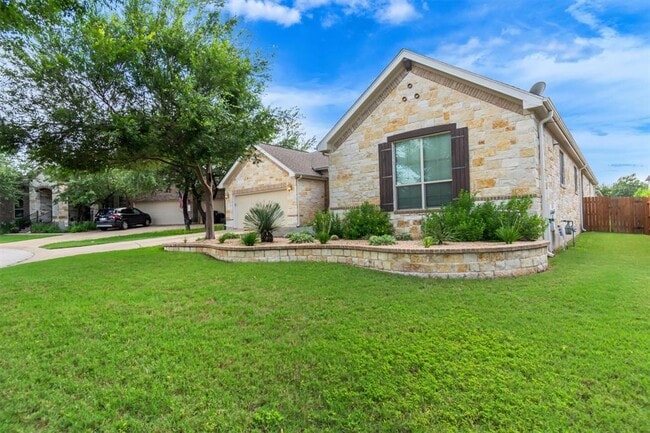 Photo - 142 Goodwater Ct