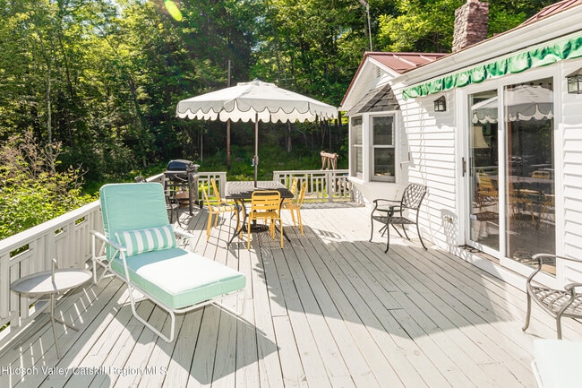 Photo - 16 Bakertown Rd