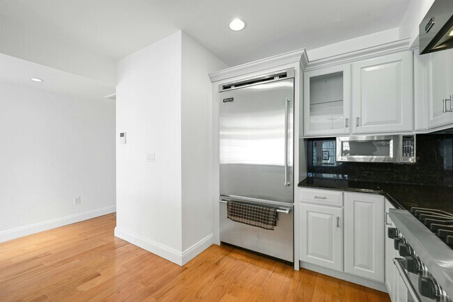 Photo - 64 Madison St Unidad 3