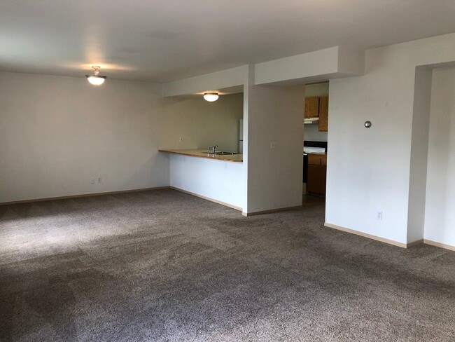 Photo - 504 SW City View St