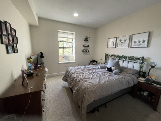 Photo - 14 John Eliot Sq