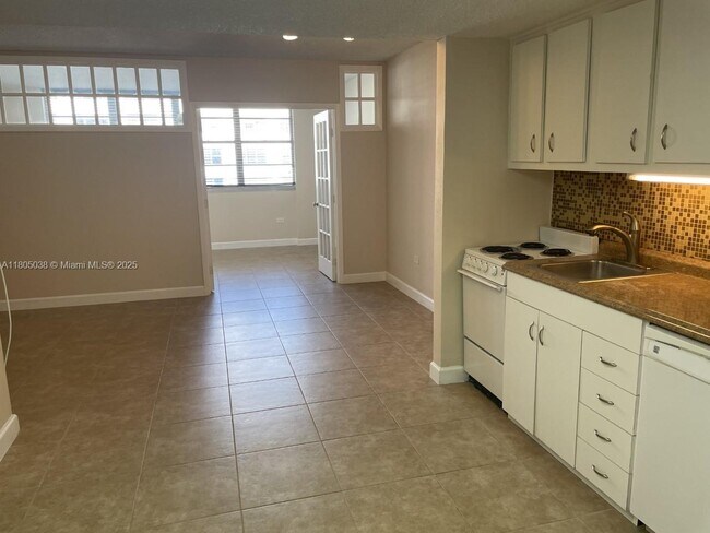 Photo - 999 Brickell Bay Dr Condo Unit 1806