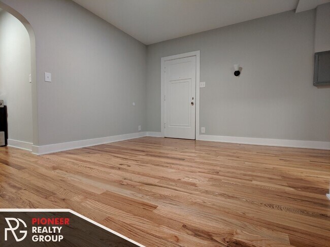 Photo - 4542 N Damen Ave Unit 212