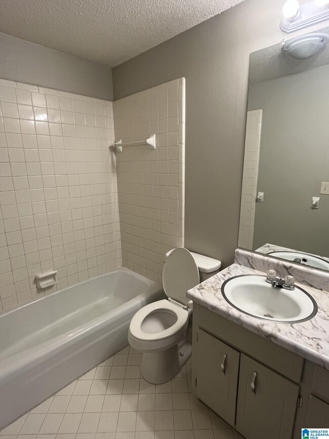 Photo - 1340 32nd St S