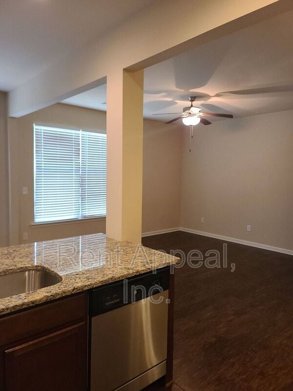 Photo - 196 Highland Pointe Cir E