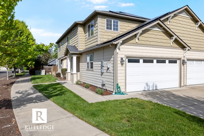 Photo - Southwest Medford / Near ROGUE X