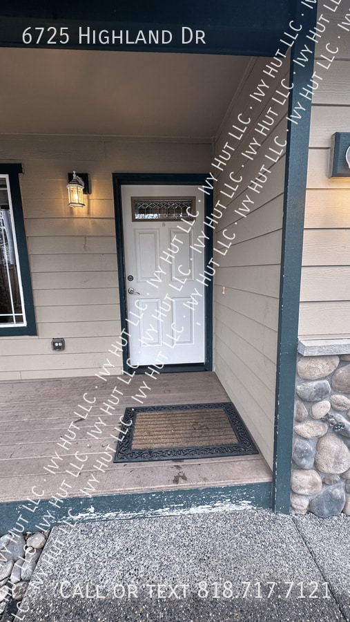 Photo - 6725 Highland Dr