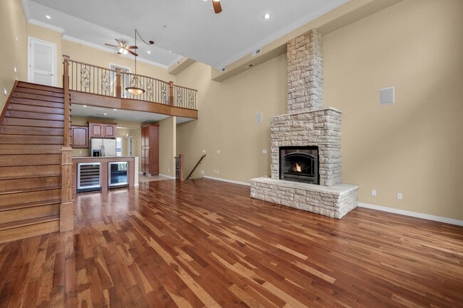 Photo - 233 E Fountain Blvd Unit 200
