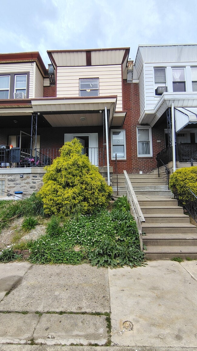 Building Photo - 5944 Palmetto St