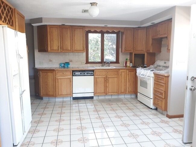 Photo - 103 Malden St Apartments Unit 2