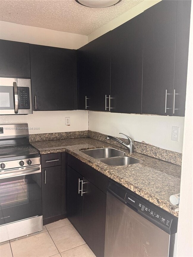 Building Photo - 496 NW 165th St Unit D216 Rental