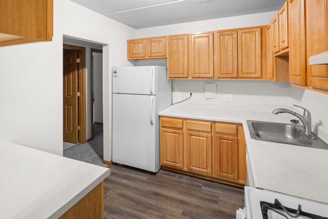 2 Bedroom - End Unit Kitchen