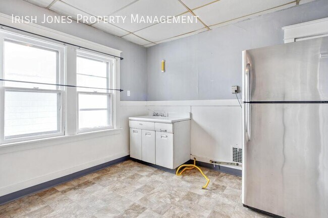 Photo - 105 Stevenson St Unit Upper