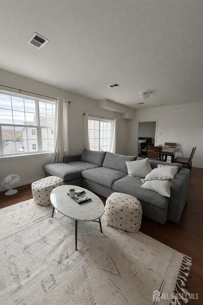 Photo - 445 Tower Blvd Unit E