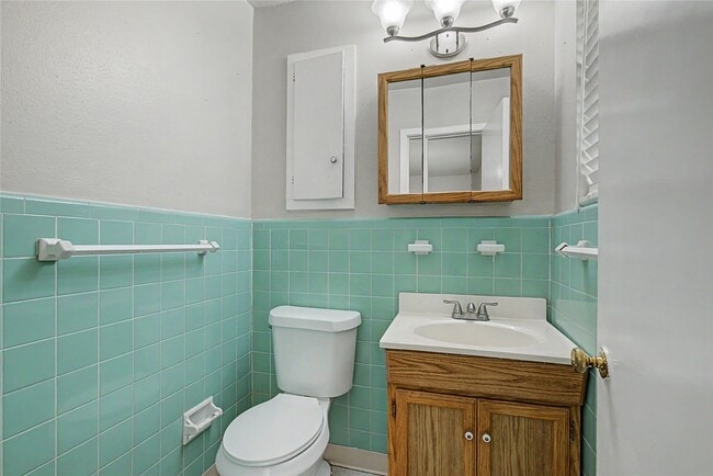 Photo - 802 Cline St