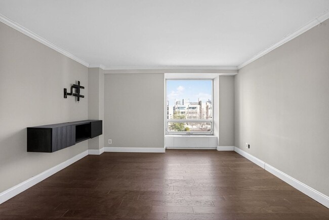 Photo - All-Inclusive Waterfront Living at Riverside Condo | $1 Month FREE Rent!