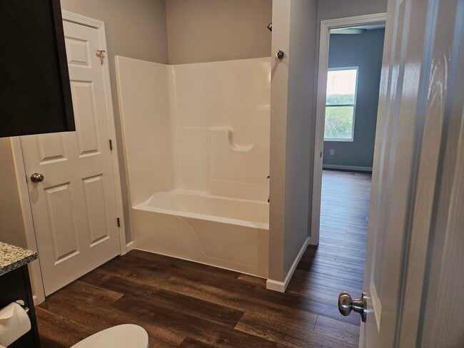 Photo - 928 Dishman Cir