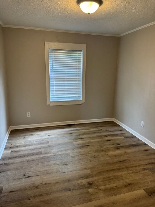 Photo - Updated 3 Bedroom Bungalow in a Lovely Bristol TN location