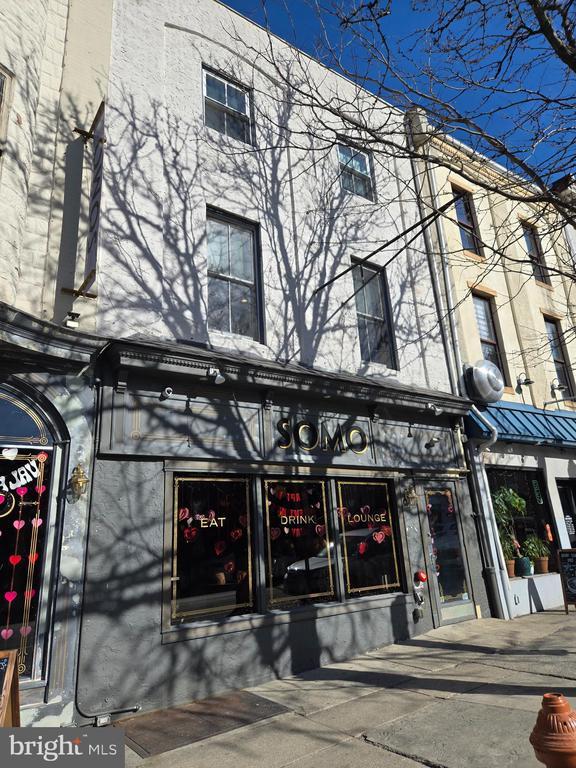 Building Photo - 4309 Main St Unit 2