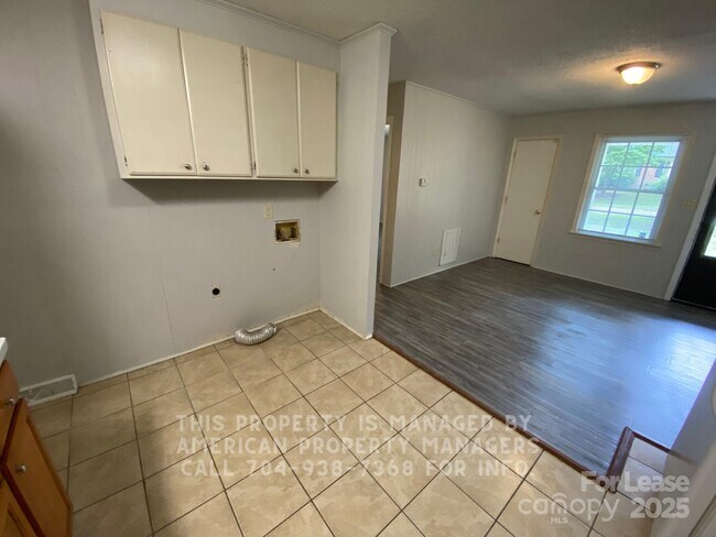 Photo - 1507 Jamaica Rd Unit B
