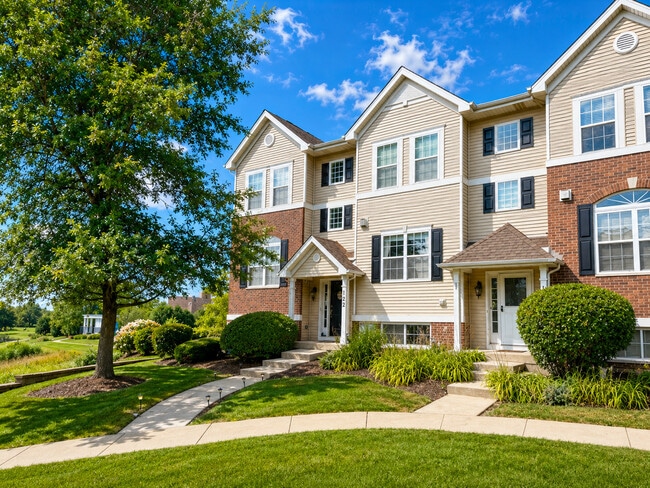 Building Photo - 120 Lakeshore Dr