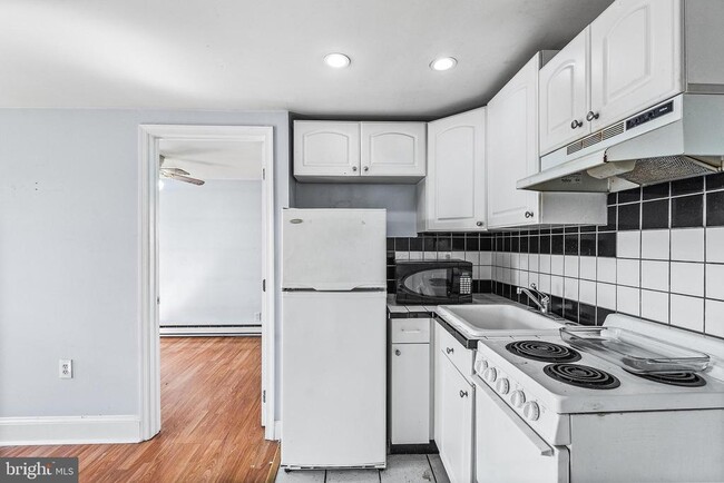 Photo - 3349 Conrad St Unidad 4