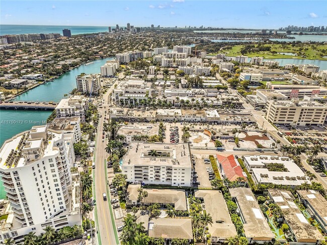Photo - 9700 E Bay Harbor Dr Condo Unit 302