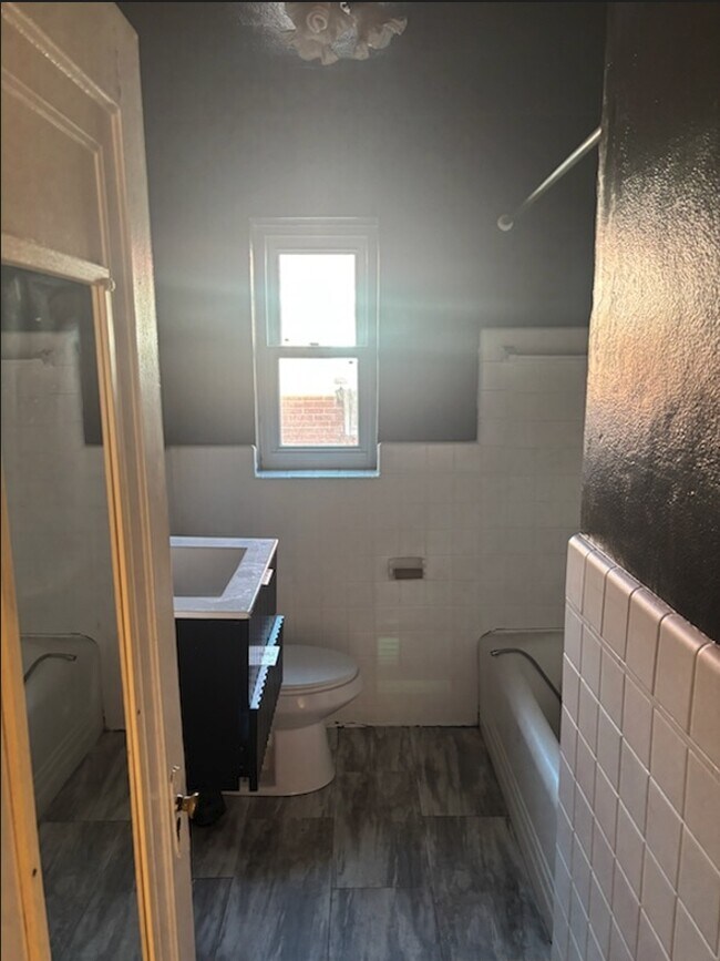 Photo - 8506 Drury Ln