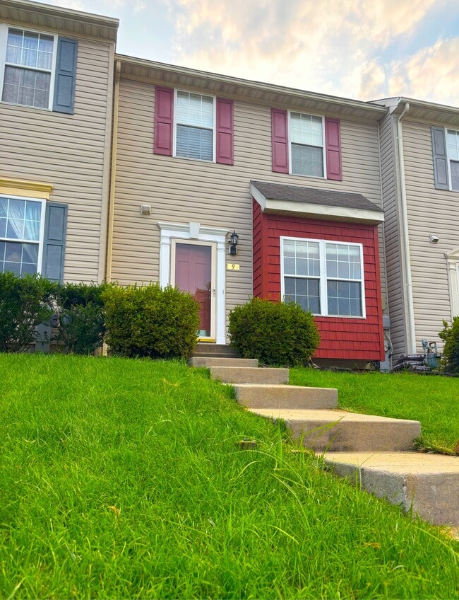 Building Photo - 9 Hurst Ct Rental