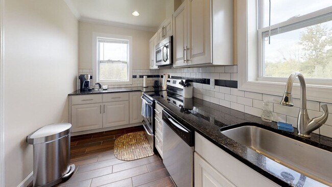 Photo - 102 Wiedmaier Ct Unit Apt A