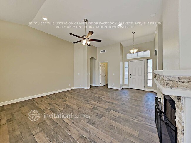 Photo - 1513 E Douglas Ave