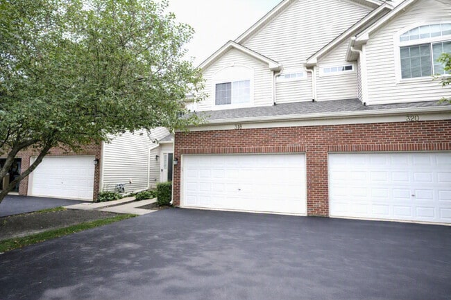 Photo - 318 Abington Woods Dr