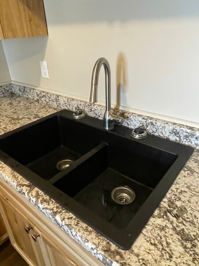 Photo - 1134 Birchmont Dr NE Unit A