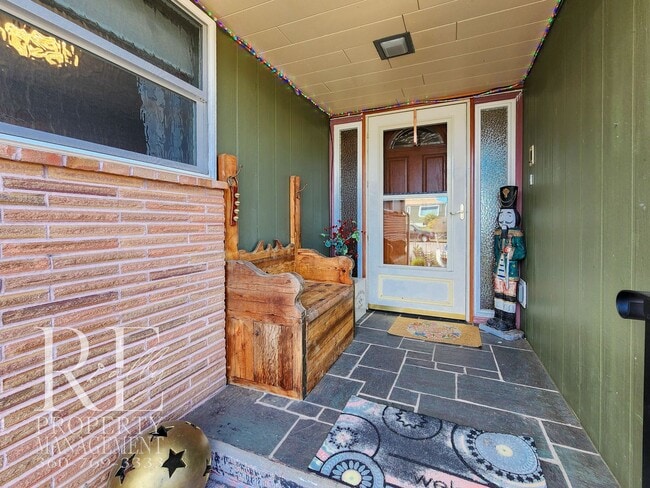 Photo - 2113 Brashem Ave