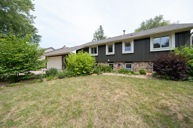 Building Photo - 13396 Everest Ave