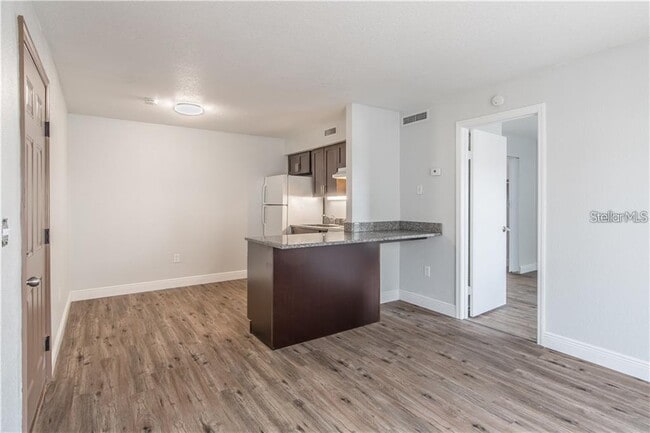 Photo - 9013 Westchester Cir Unit 29 APT E