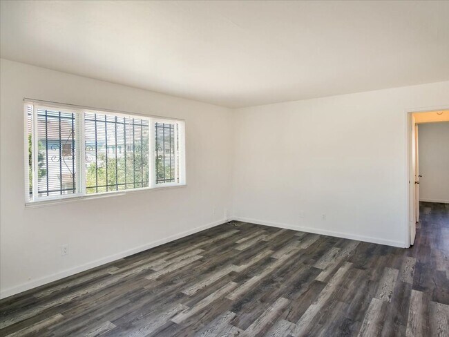 Photo - 2901 Octavia St Unit Apt 4