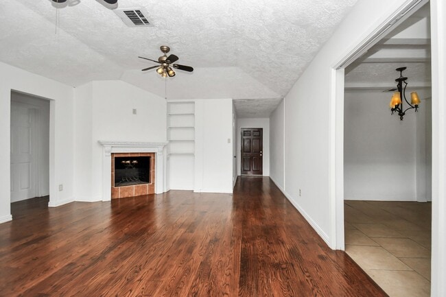 Photo - 10131 Kent Towne Ln