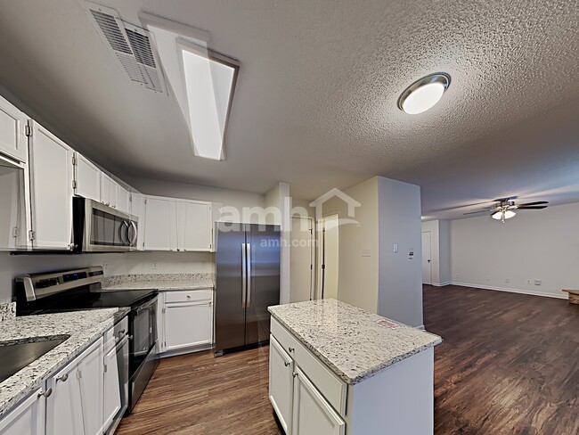 Photo - 2130 Summer Breeze Way