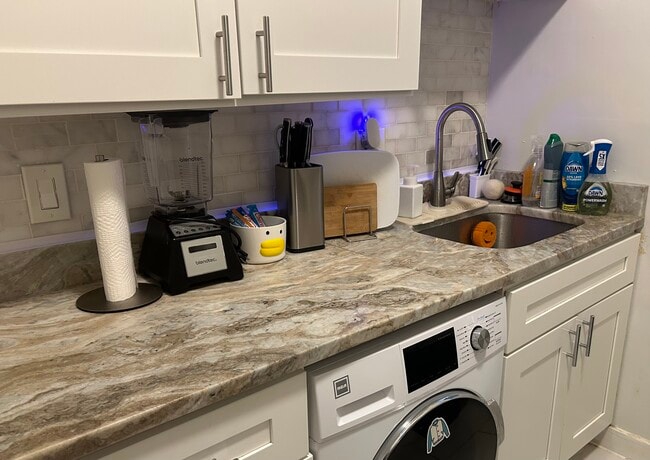 Photo - 86 Glenville Ave Unit Apt 2