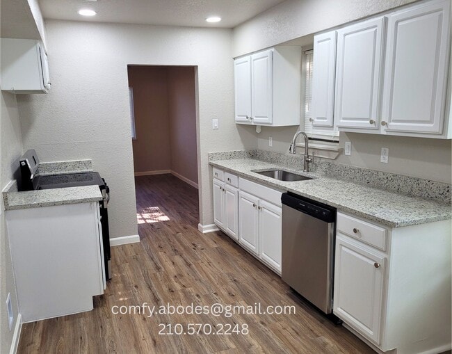 Photo - 331 Clarence St