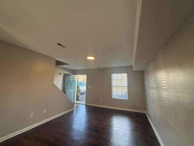 Photo - 2 Bed/1.5 Bath townhouse in Gray $1350 near shopping, restaurants, 1-26 and TRI-Cities Airport